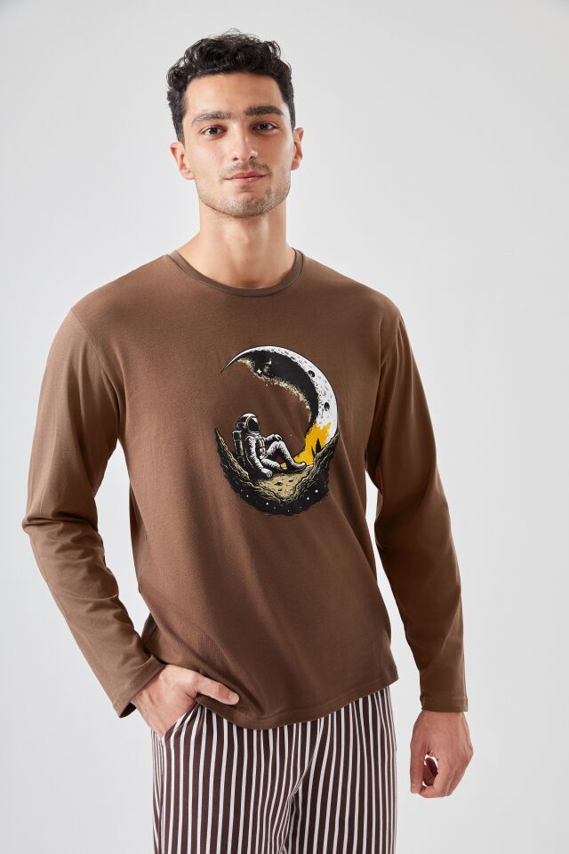 Erkek Pamuklu Uzun Kollu Üst Astronot Baskılı Alt Çizgili Pijama Takımı Kahverengi - Beyaz - 2XL