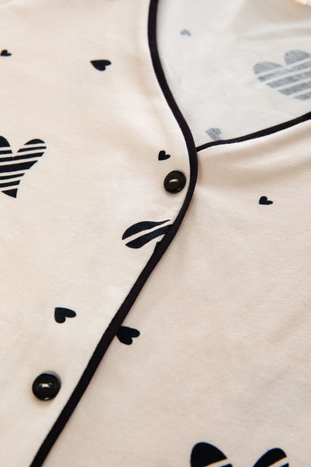 Kadın Kalp Desenli Pervazlı Ara Biyeli Düğmeli Pijama Takımı KO70128 Kalp Desen - XL - KO70128 Kalp Desen - XL