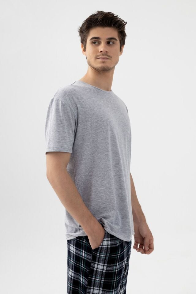Erkek Gri Melanj Alt Desenli Şortlu Pijama Takımı KO6305TS-3 Üst Gri Melanj Alt Desenli - 2XL