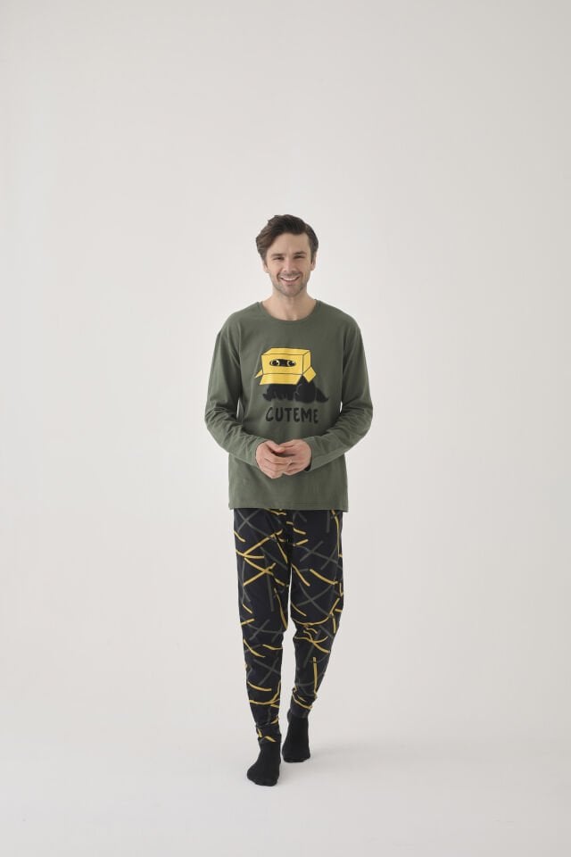 Erkek Pamuklu Uzun Kollu Üst Baskılı Alt Desenli Cepli Pijama Takımı