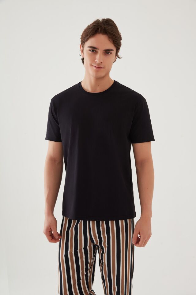 Erkek Kısa Kollu Pamuklu Cepli Çizgili Desenli Pijama Takımı