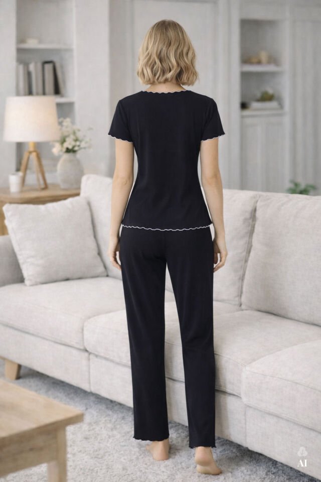 Kadın Kısa Kollu Fiyonklu Fitilli Pijama Takımı XL - Siyah - Beyaz