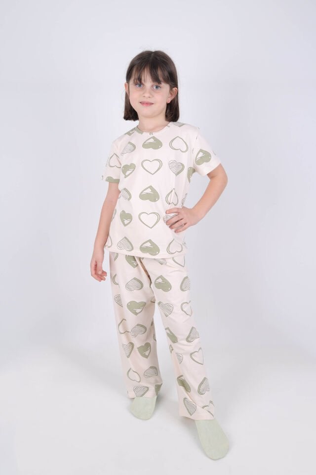 Kız Çocuk Pamuklu Kalpli Desenli Pijama Takımı Ekru - Yeşil - 9 - 10 Yaş