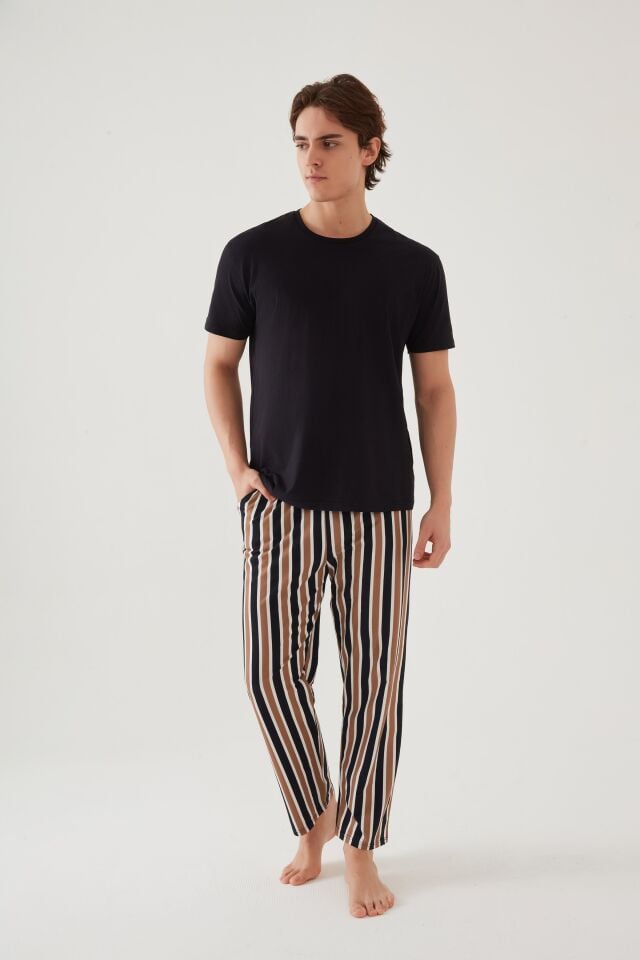 Erkek Kısa Kollu Pamuklu Cepli Çizgili Desenli Pijama Takımı Kahverengi - Siyah - XL