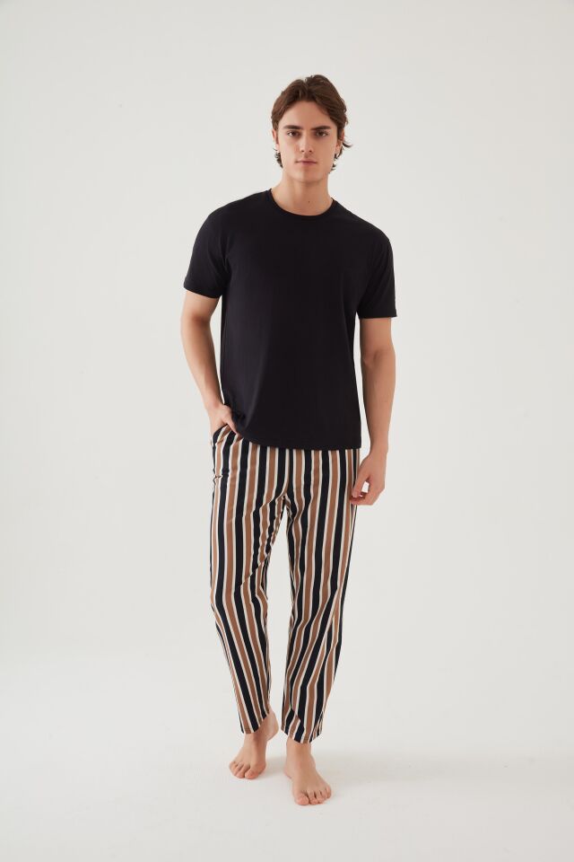 Erkek Kısa Kollu Pamuklu Cepli Çizgili Desenli Pijama Takımı Kahverengi - Siyah - 2XL