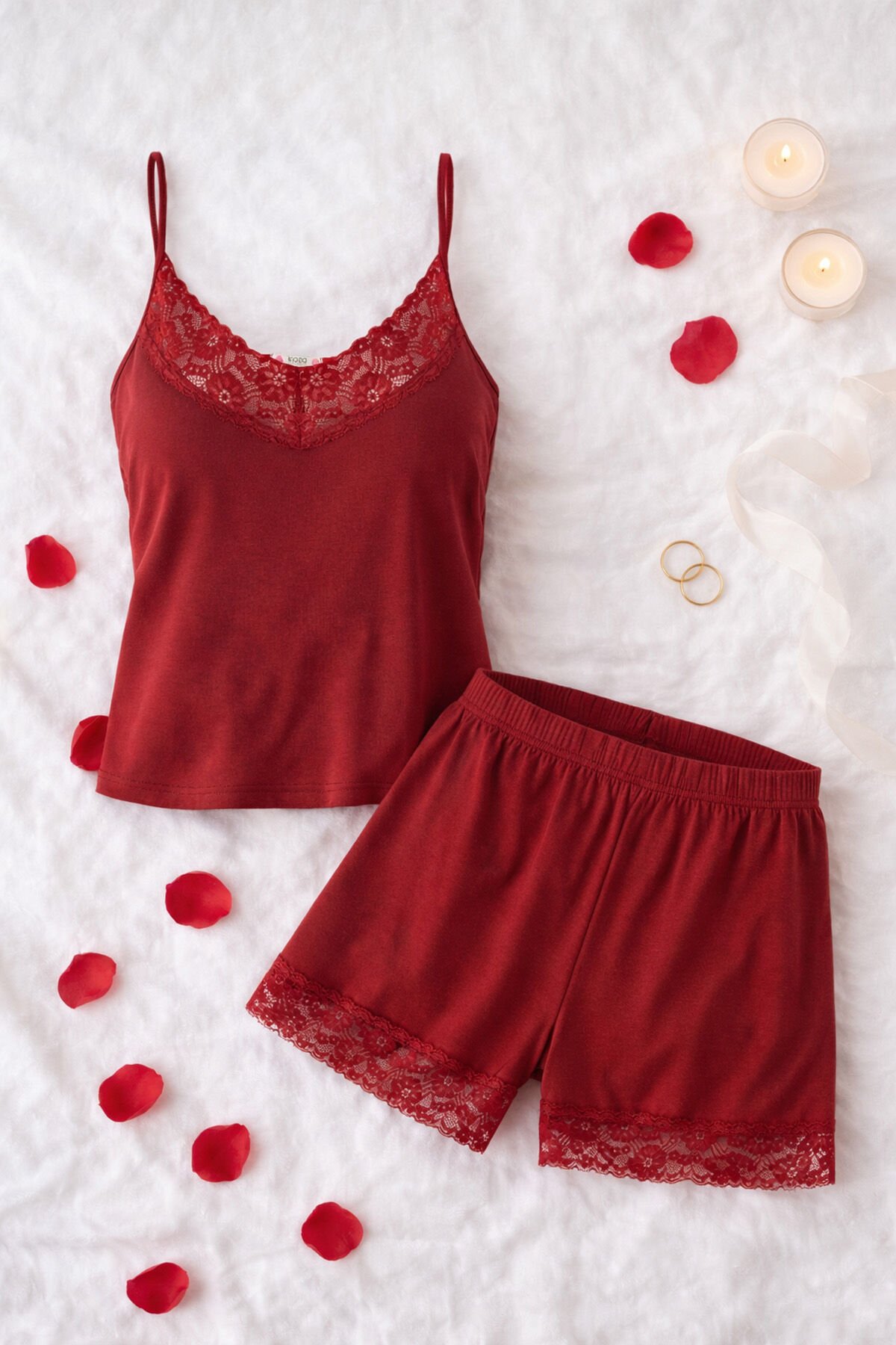 Kadın Viskon - Yumuşak Dokulu İp Askılı Dantel Detaylı Şortlu Takım KO70117 Bordo - S - KO70117 Bordo - S