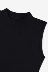 Kadın Kolsuz Likralı Pamuklu Yarım Balıkçı Body