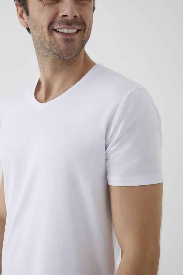 Erkek Pamuklu V Yaka Kısa Kollu Tişört L - Beyaz