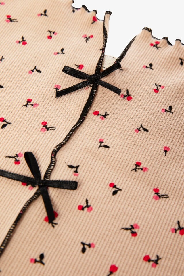 Kadın İnce Askılı Fiyonklu Pamuklu Şortlu Pijama Takımı