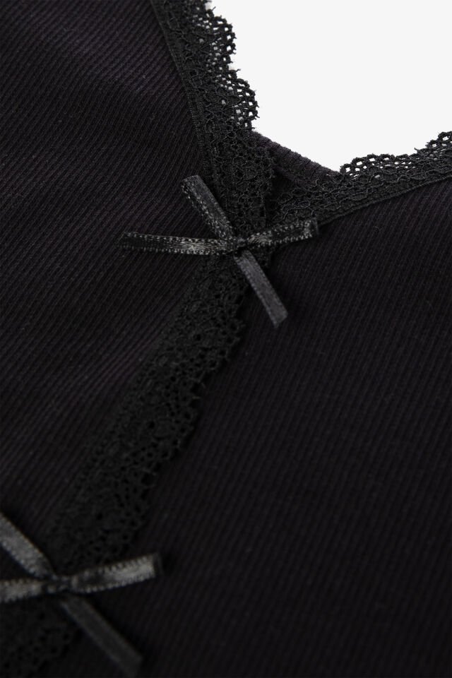 Kadın İnce Askılı Dantelli Fiyonklu Pamuklu Şortlu Pijama Takımı XL - Siyah