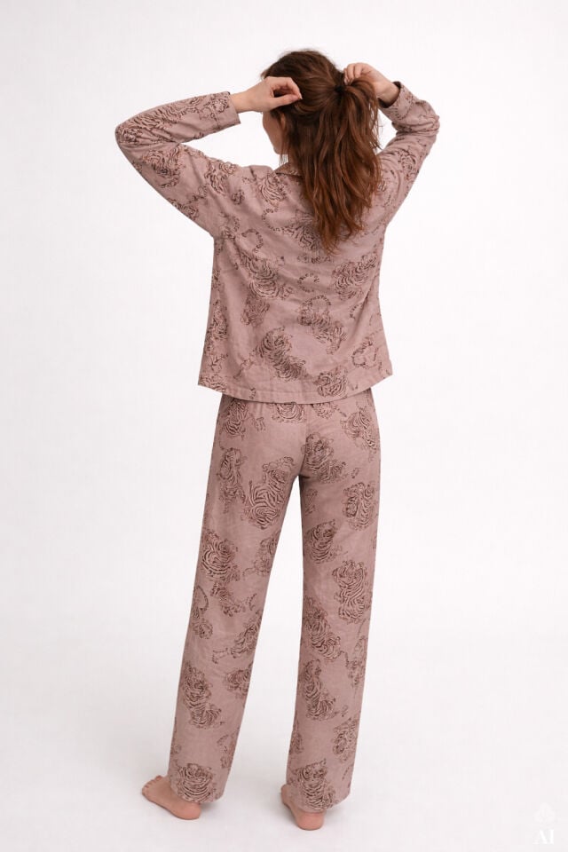 Kadın Pamuklu Kaplan Desenli Gömlek Yaka Uzun Kollu Pijama Takımı XL - Vizon