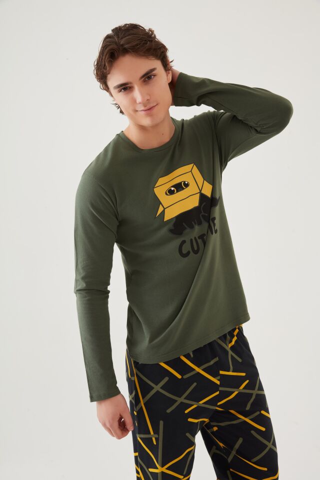 Erkek Pamuklu Uzun Kollu Üst Baskılı Alt Desenli Cepli Pijama Takımı Sarı - Vizon - XL