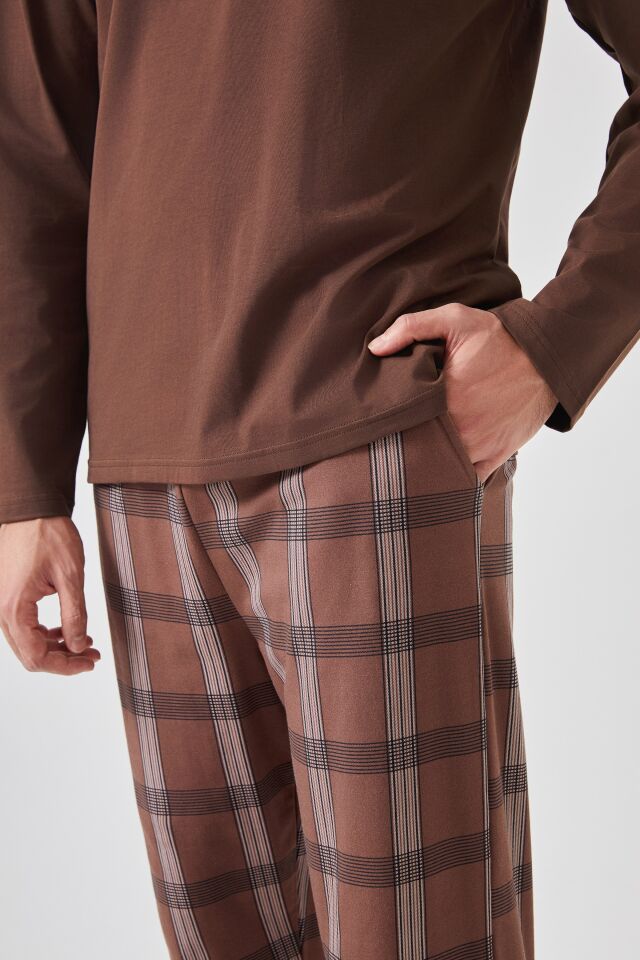 Erkek Pamuklu Uzun Kollu Ekose Desenli Pijama Takımı Kahverengi - M