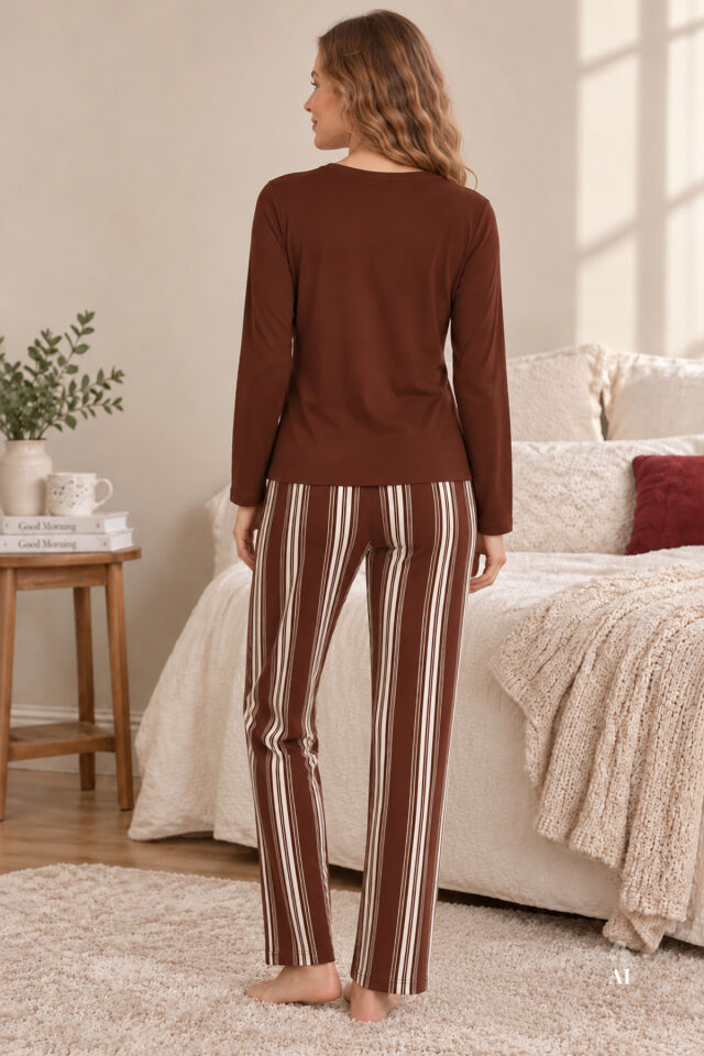 Kadın Pamuklu Alt Çizgili Üst Düz Pijama Takımı Kahverengi - Ekru - XL