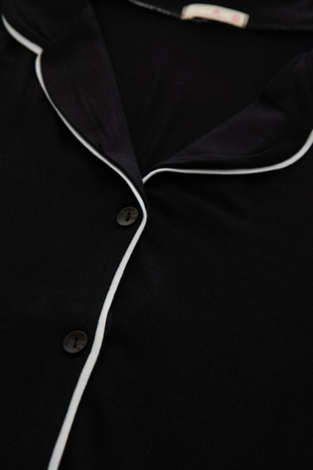 Sevgililer Günü Temalı Kadın Kısa Kollu Viskon - Yumuşak Dokulu Düğmeli Biyeli Bol Paça Pijama Takımı Siyah - 2XL